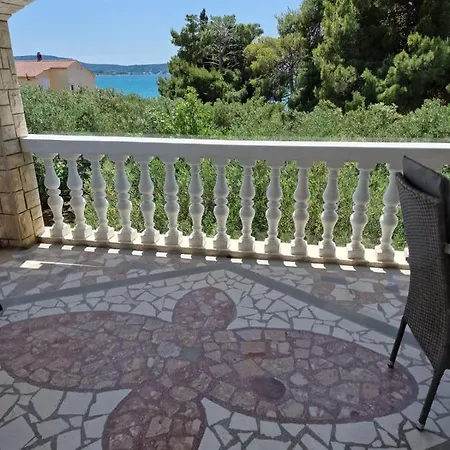 Apartment Lugovic