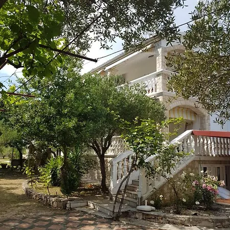 Apartment Lugovic